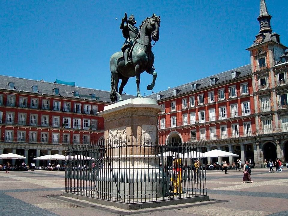 Weekend plans in Madrid Plaza Mayor