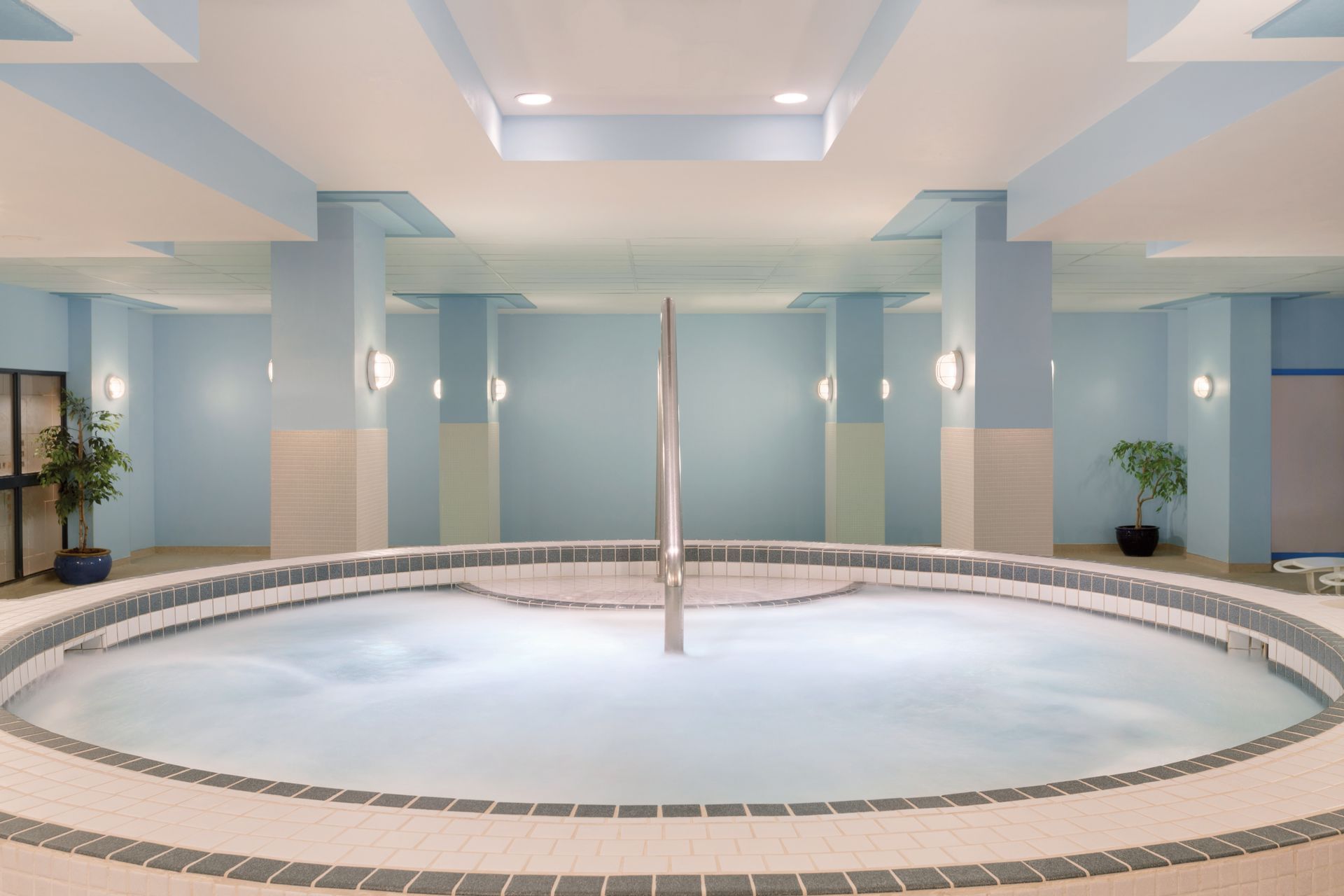 Coast Edmonton Plaza Hotel - Hot Tub