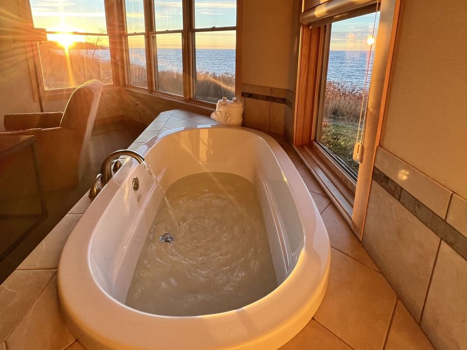 Surfside Master Suite