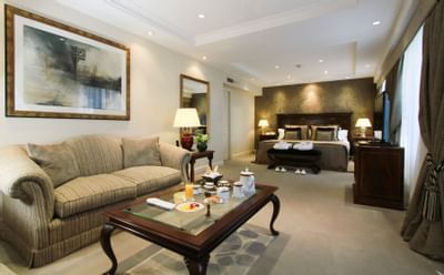 Living area in Presidential Suite at Hotel Emperador