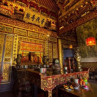 The inside view of the khoo kongsi, grandest clan temple in mala