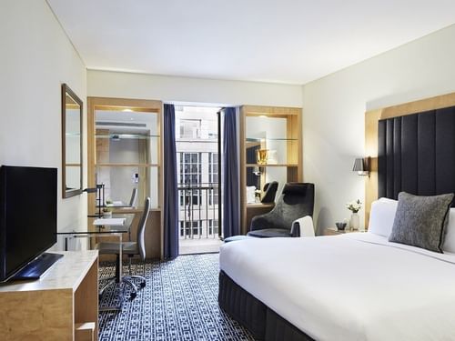 Single bedroom at Sofitel Sydney Wentworth
