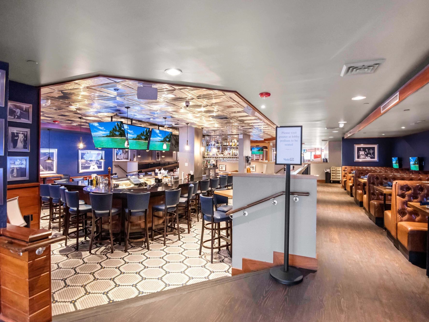 Interior & decor featuring dining area of Ml Steaks + Sports at Miami Lakes Hotel