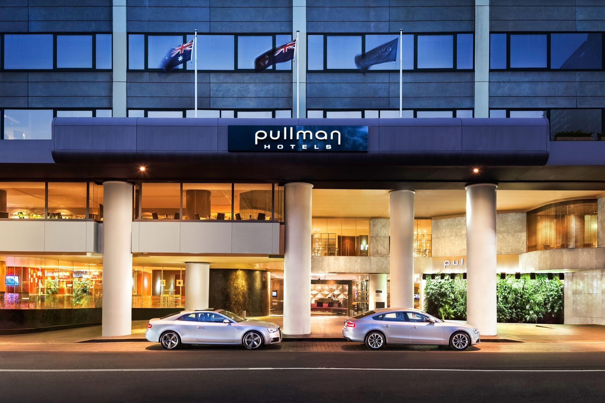 Exterior view of Pullman Sydney Hyde Park with motor lobby