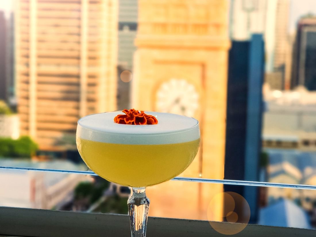 Cocktail at SIXTEEN ANTLERS ROOFTOP BAR in Brisbane City at Pullman Brisbane King George Square.