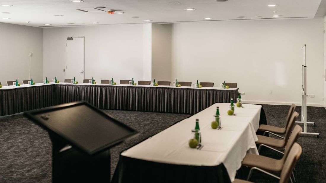 Temple I & II Conference, Pullman Palm Cove Sea Temple Resort