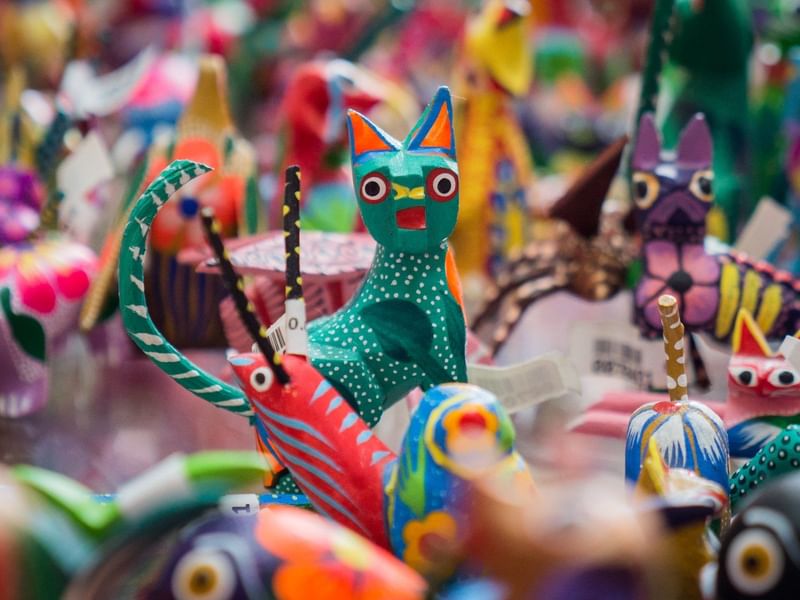 Handicrafts in Feria De Coatepec near One Hotels