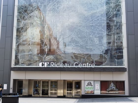 An Exterior view of Rideau center near ReStays Ottawa