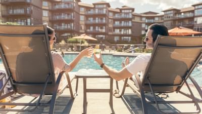 Hotel Lakeside Couple Drinking