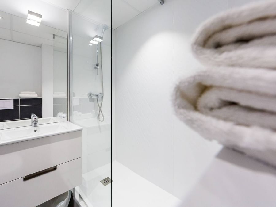 Bathroom in a room at Hotel Agora