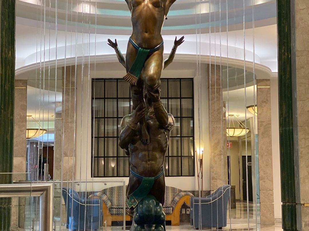 An artistic monument in hotel lounge area at Marquis Reforma
