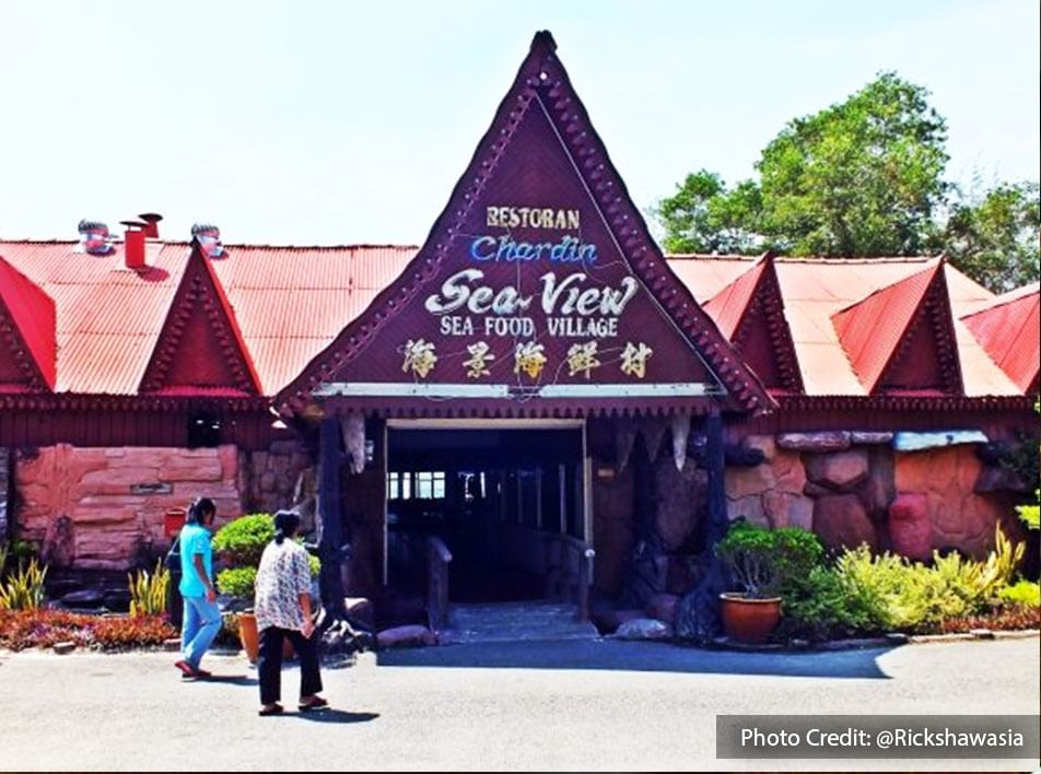 Halal seafood restaurant at Restoran Chardin Seaview Seafood Village, Port Dickson