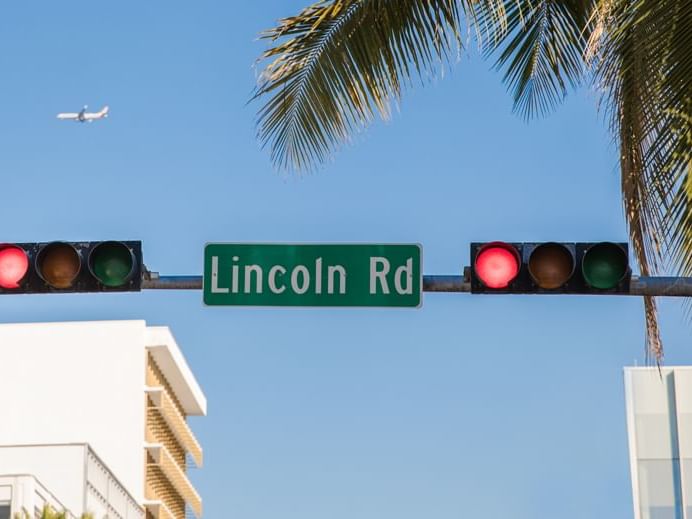 Lincoln Rd sign on a traffic light near South Beach Hotel