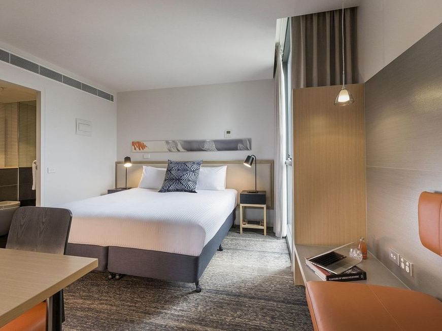 Studio King Apartment at Brady Hotels Central Melbourne