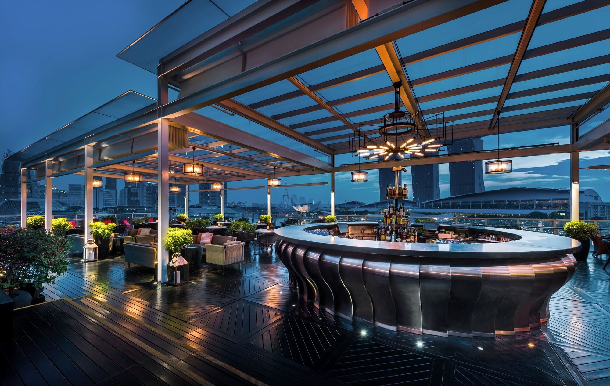 フラトン ベイ ホテル | シンガポールでのダイニング | レストラン&バー