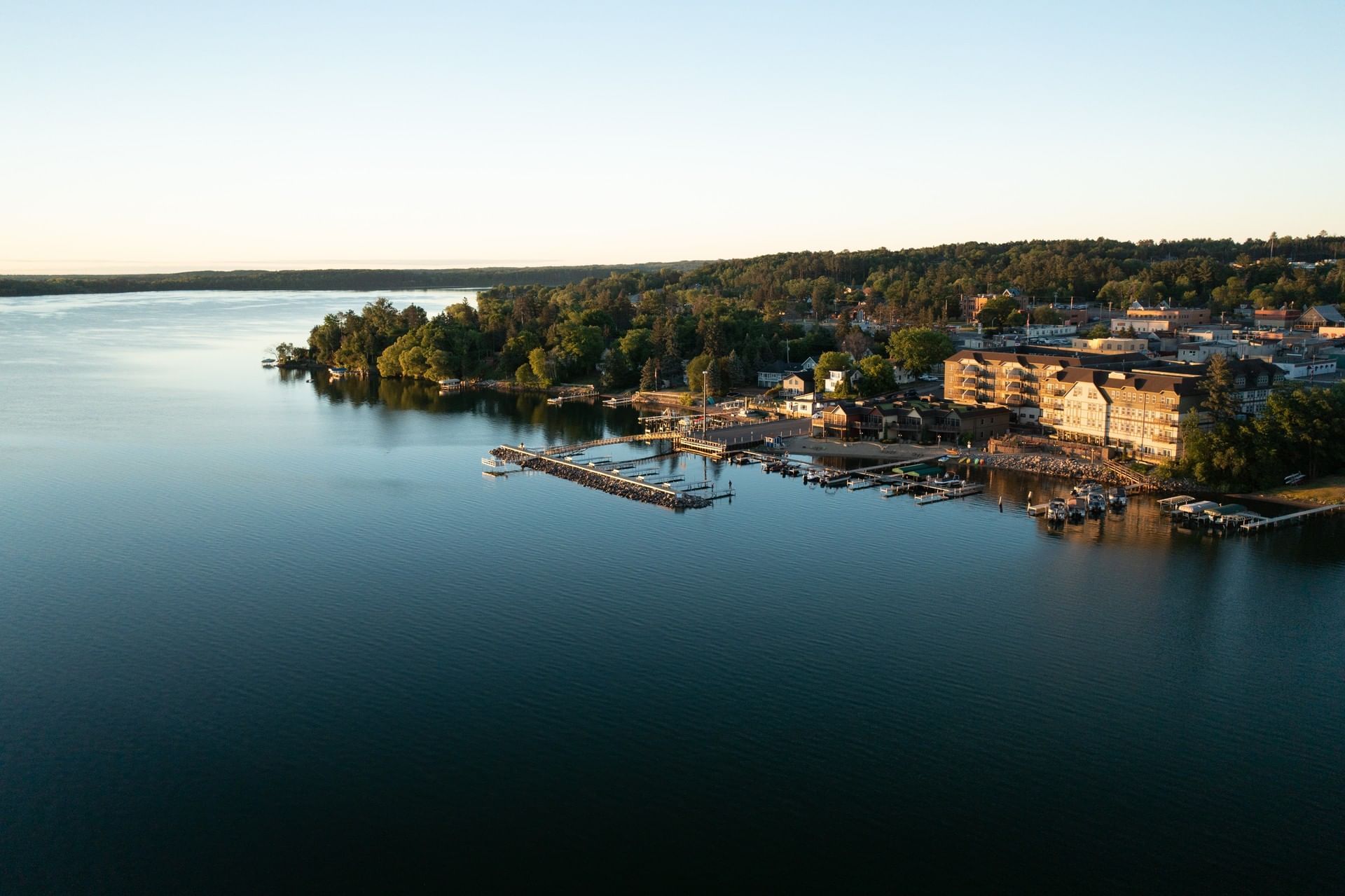 Hotels in Walker MN - Chase on the Lake Resort & Spa