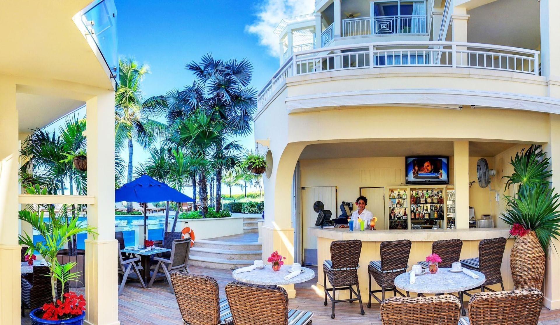Jojo's Poolside Cafe at Windsong Resort