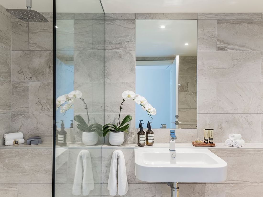 Bathroom in 2 Bedroom 2 Bathroom Deluxe Apartment with City & River Views at Quay West Suites Melbourne