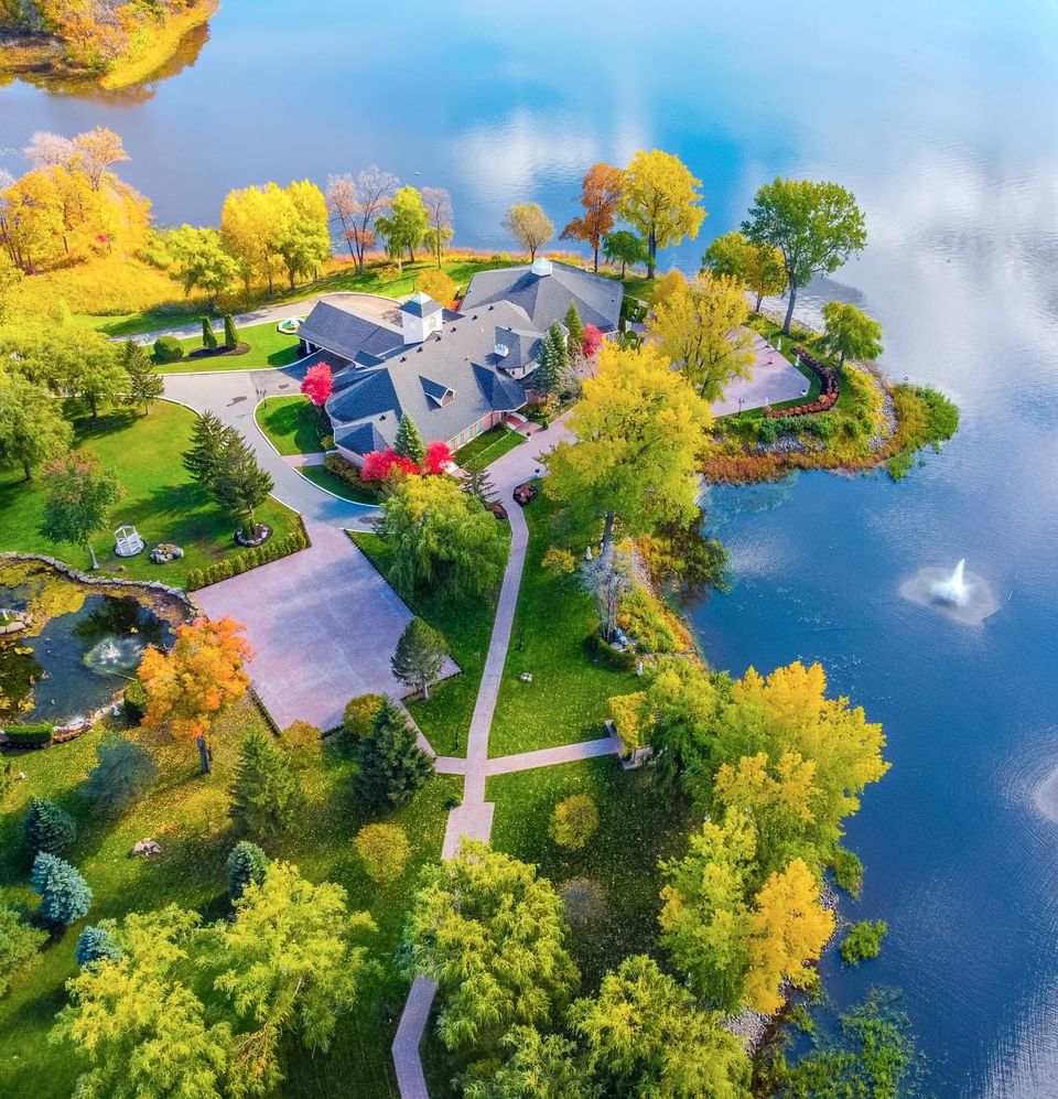 Aerial view of hotel and lake at Chateau Vaudreuil