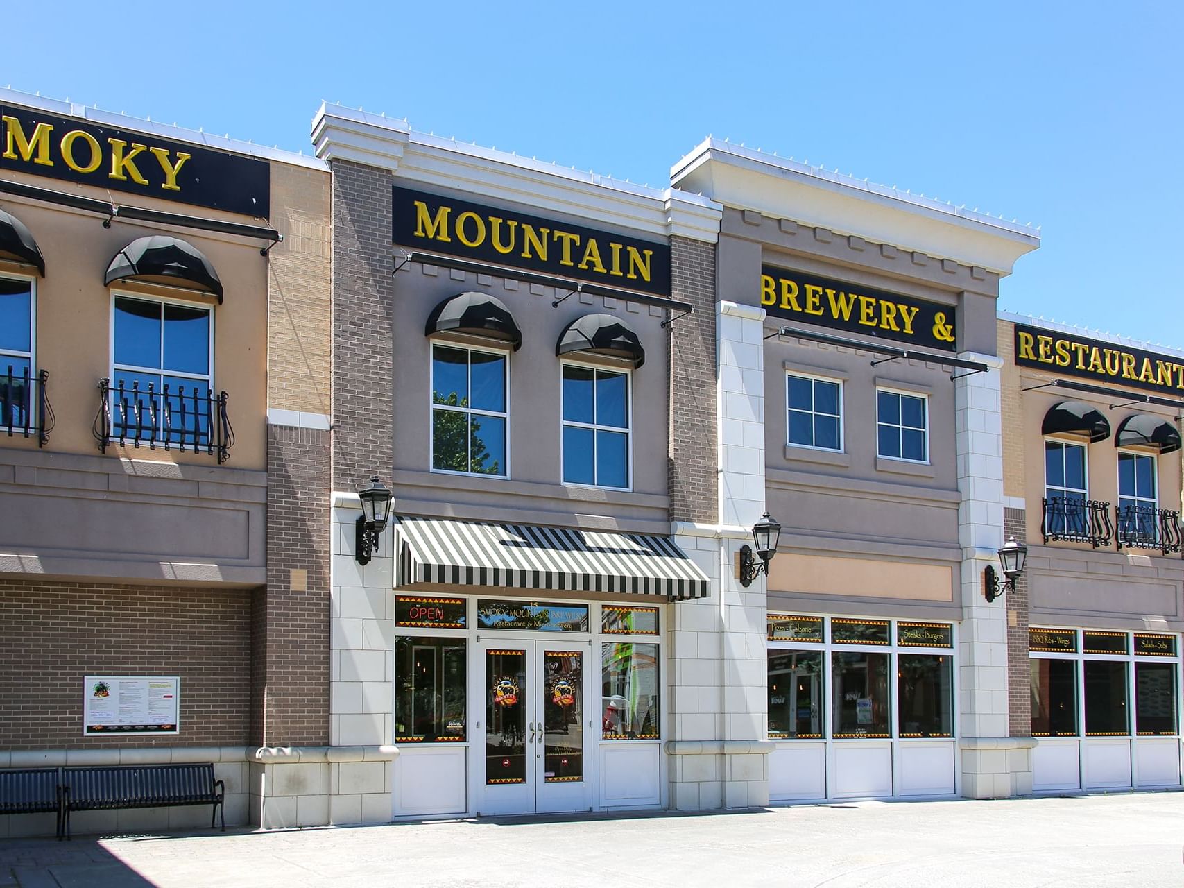 The Smoky Mountain Brewery and Restaurant in Pigeon Forge, TN