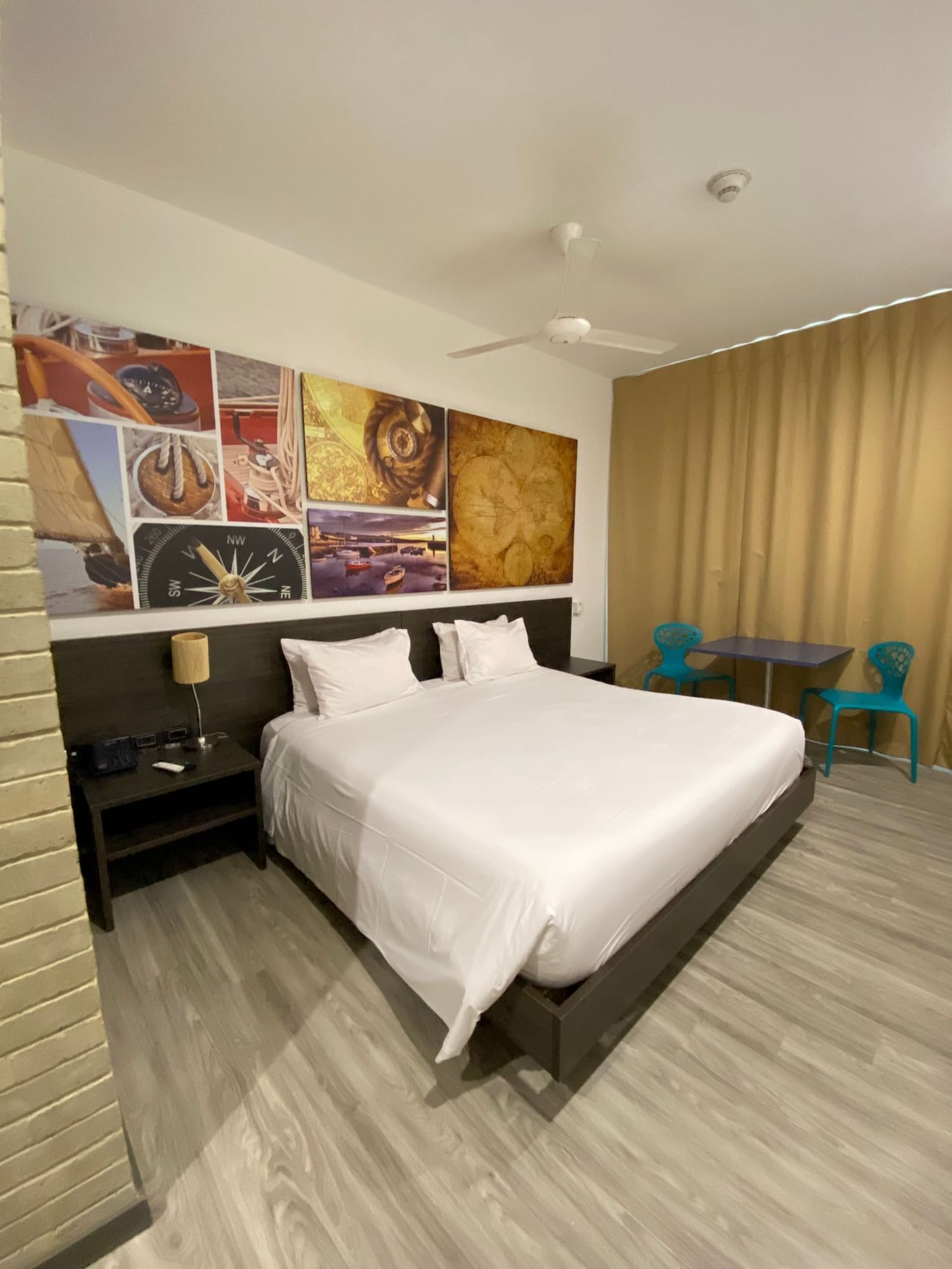 Bedroom arrangement at Pop Art Hotel CLC Mamonal Cartagena