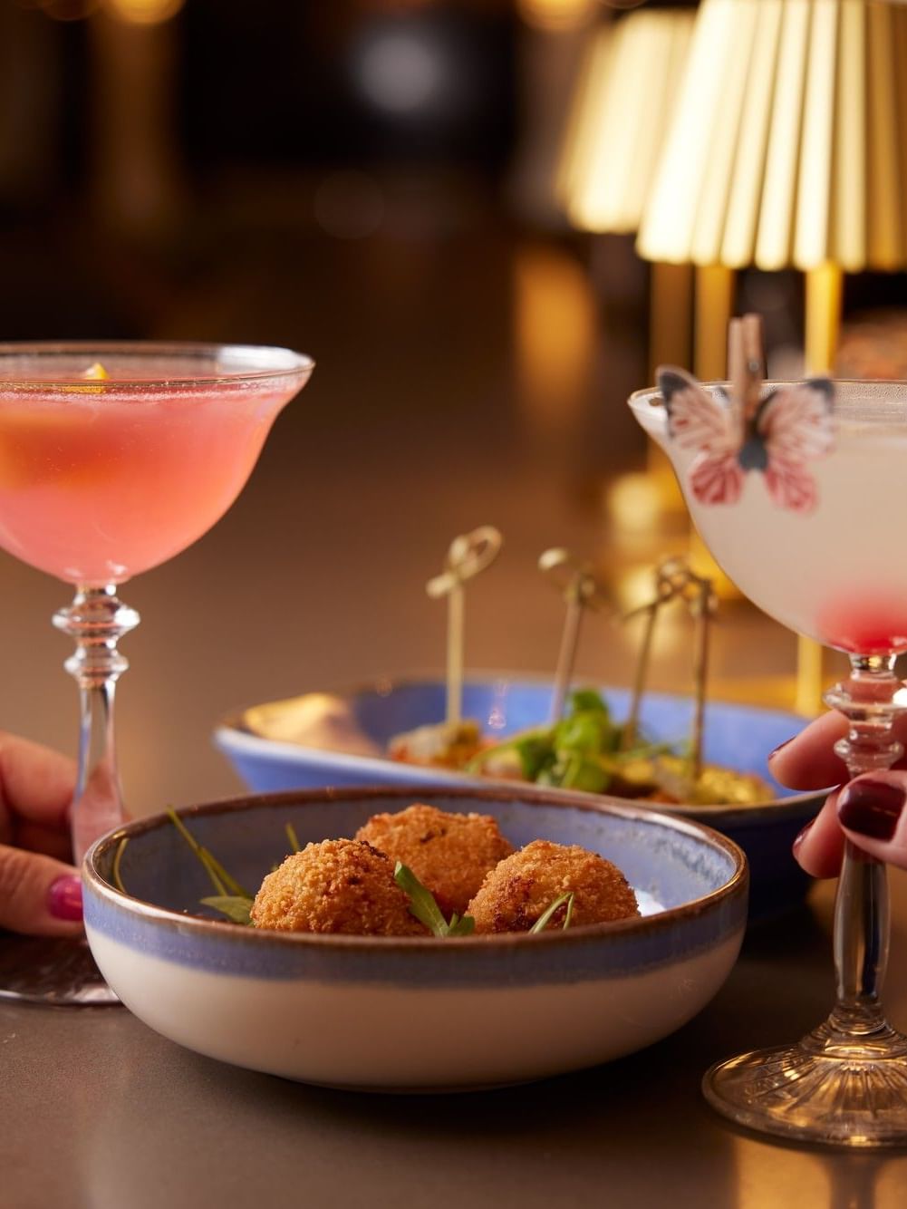 Archy’s Bar & Lounge 