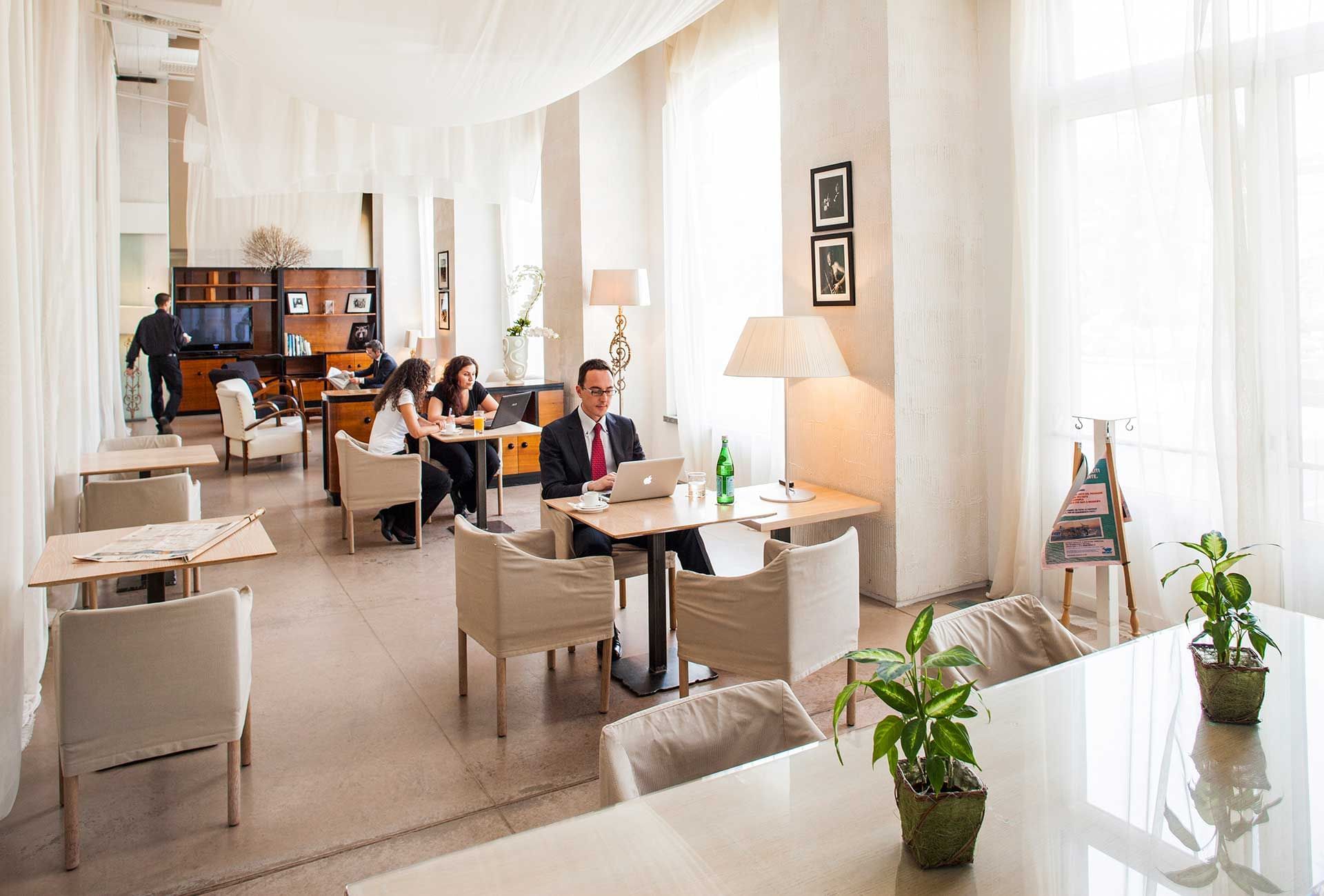 cosmo hotel palace milan italy