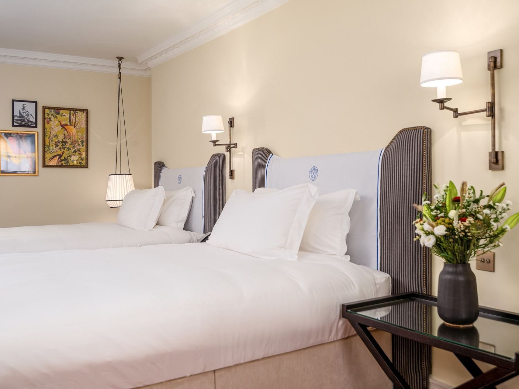 Double beds in the Courtyard Twin Room at The Relais Henley