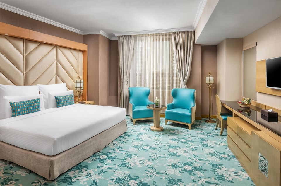 Living & bedroom area in Junior Suite at Elaf Al Taqwa