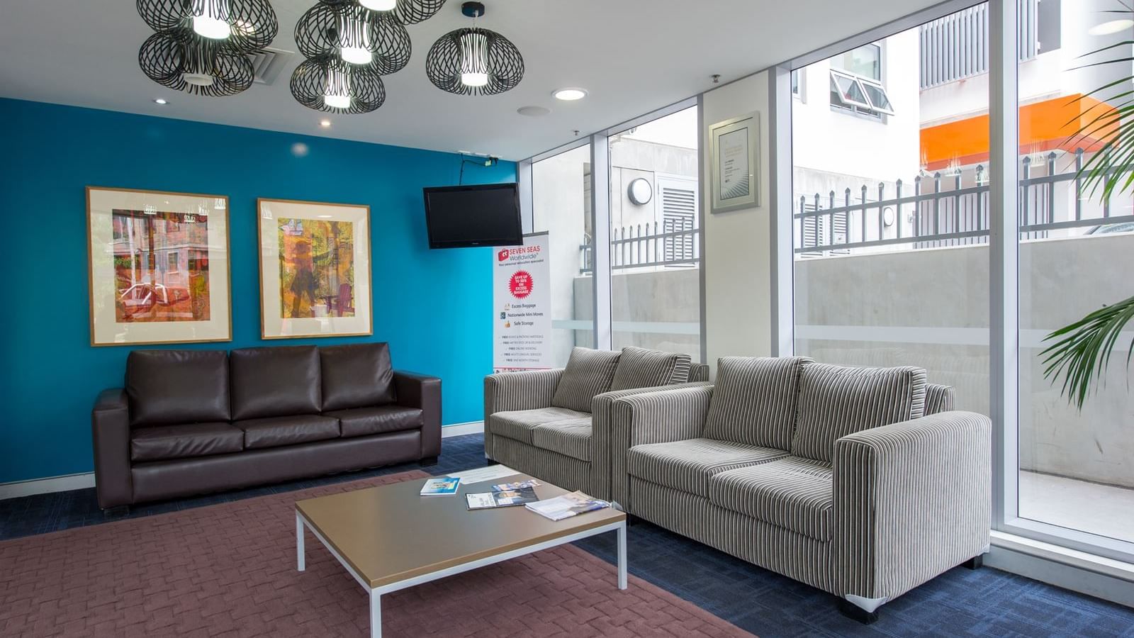 UniLodge @ANU Warrumbul Lodge Canberra_Main Entrance Lobby