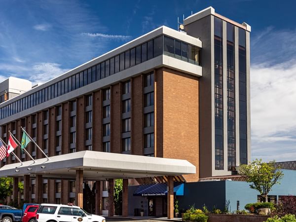 Exterior of Coast Wenatchee Center Hotel