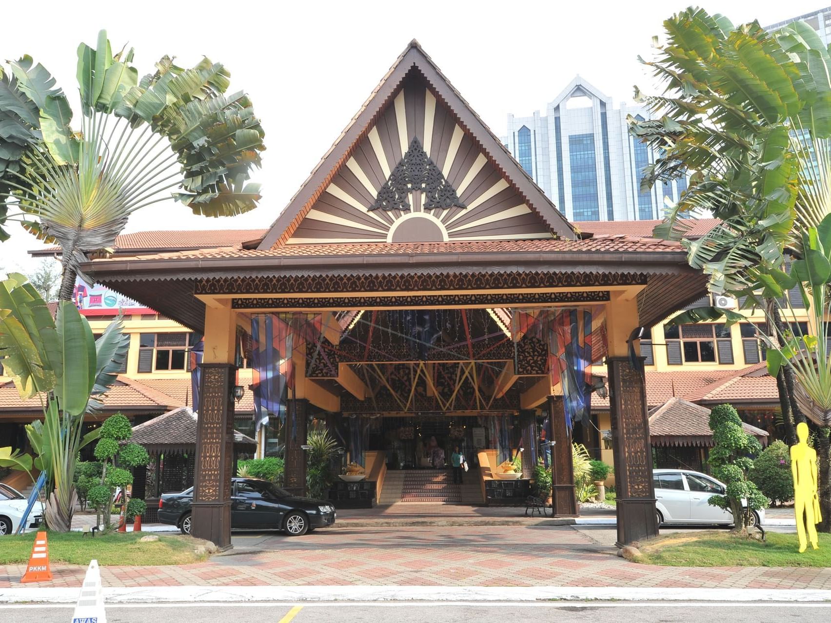 Exterior of Kuala Lumpur Craft Complex, a unique place to visit in Kuala Lumpur near Imperial Lexis