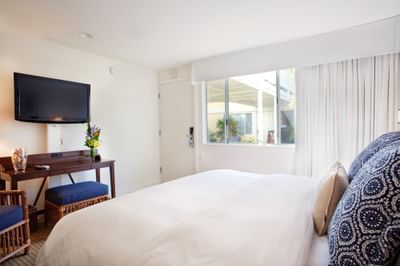 pavilion hotel catalina island phone number