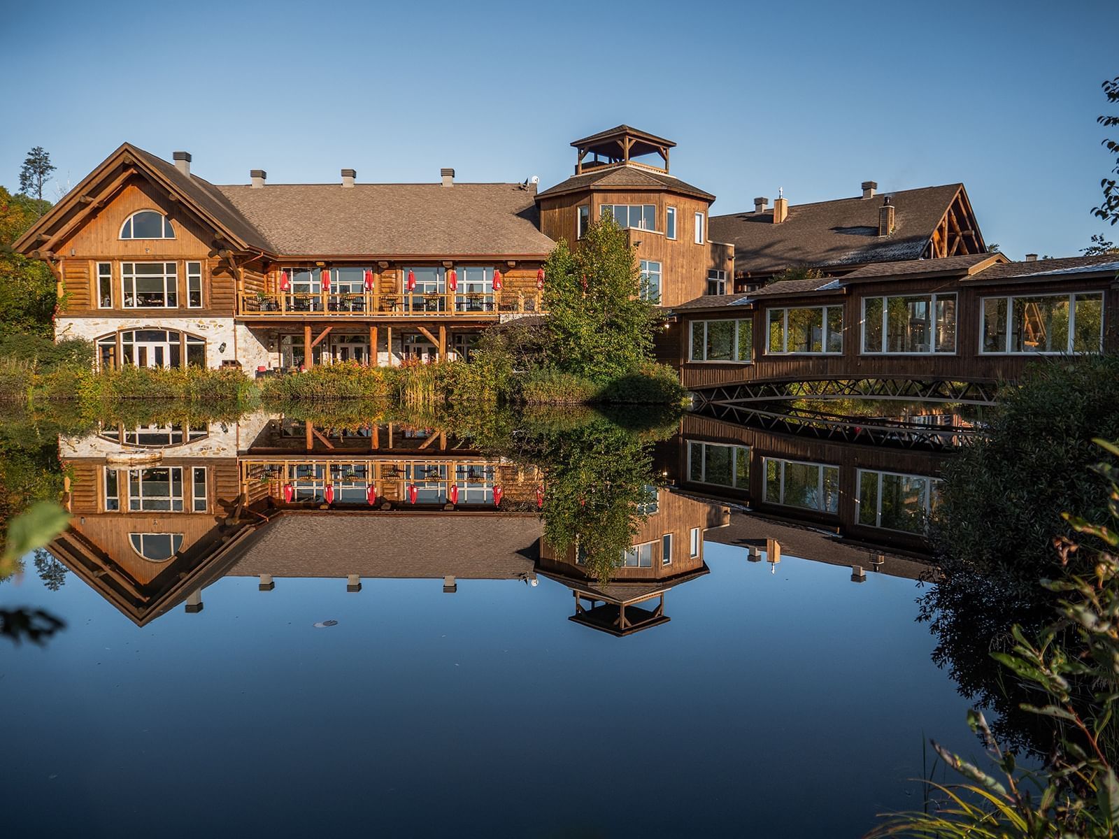 Auberge du Lac Taureau / #CanadaDo / Best Resorts in Quebec