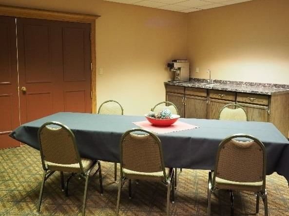Table arrangement in Executive Room at Evergreen Resort 