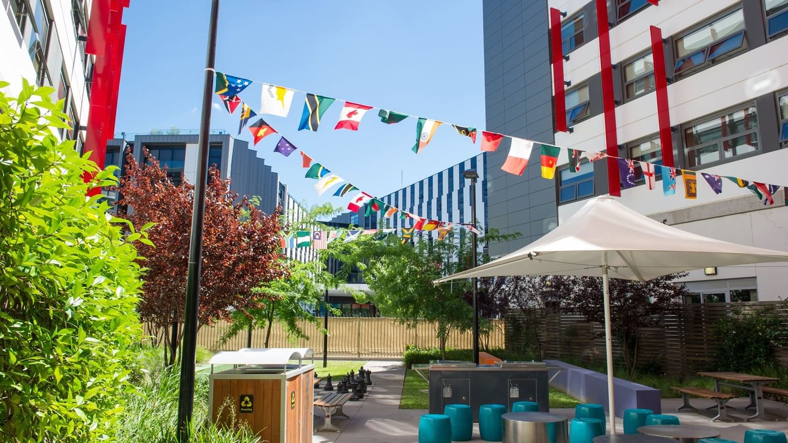 UniLodge @ ANU – Kinloch Lodge_Court Yard