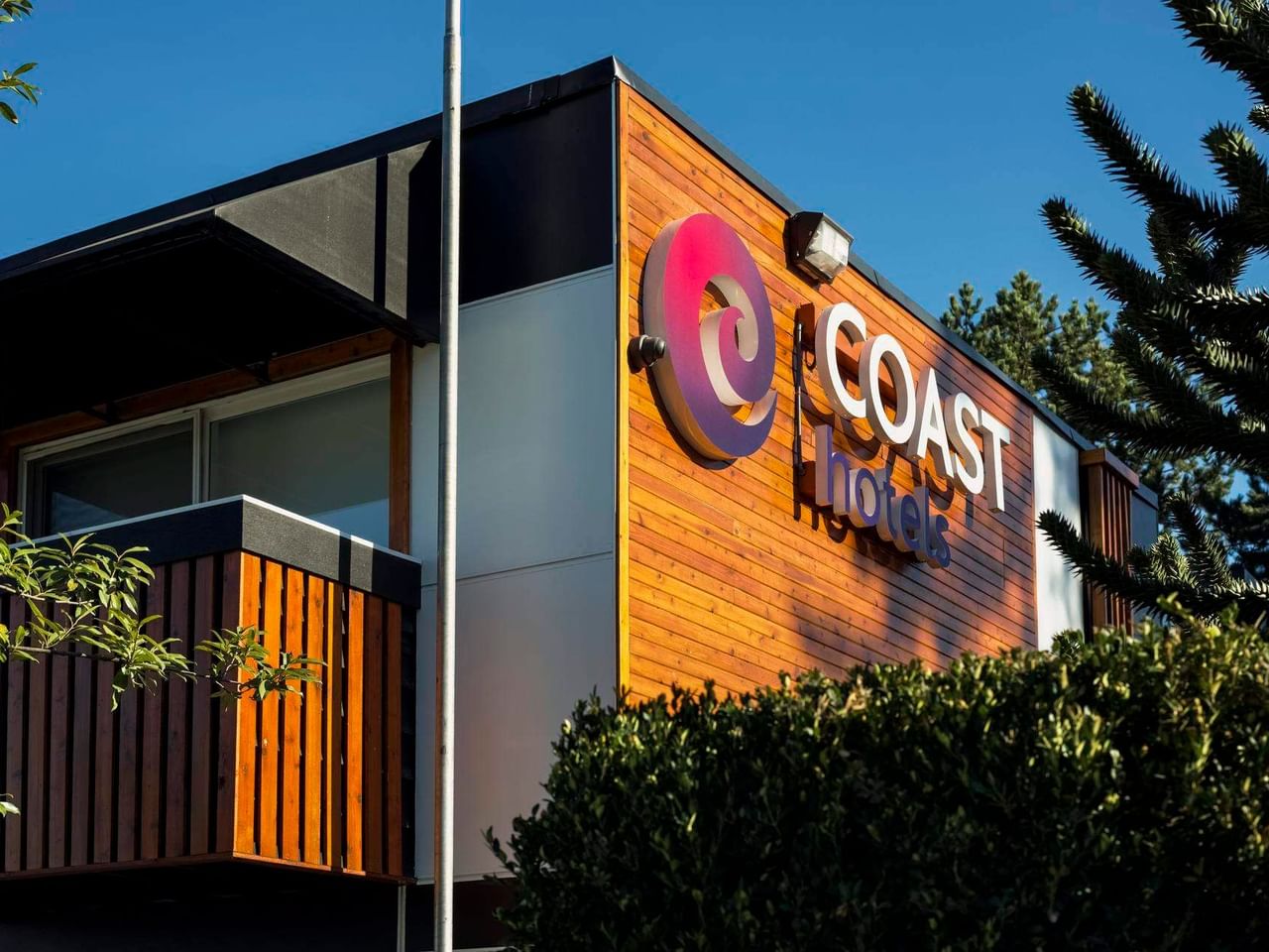 Coast Metro Vancouver Hotel exterior sign