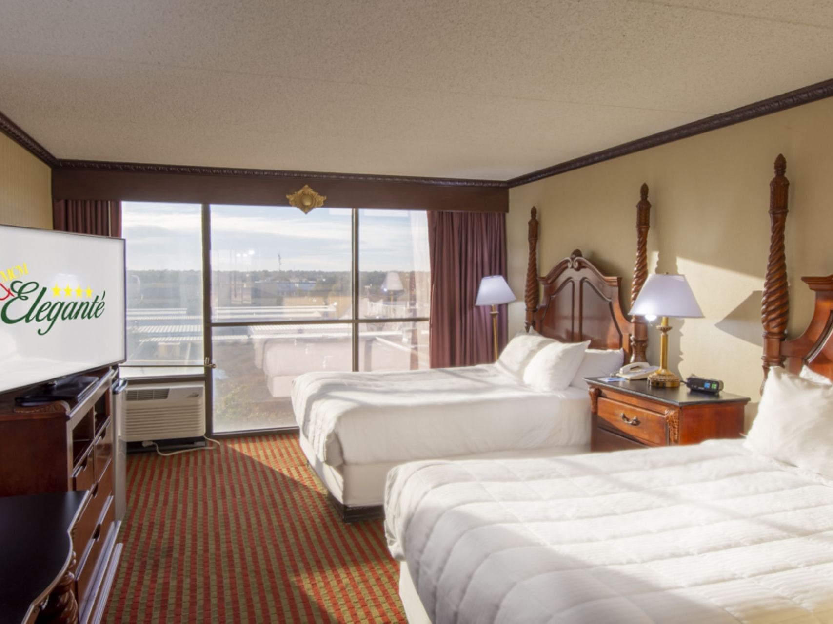 Interior of Double Queen concierge at MCM Elegante Hotel Od.