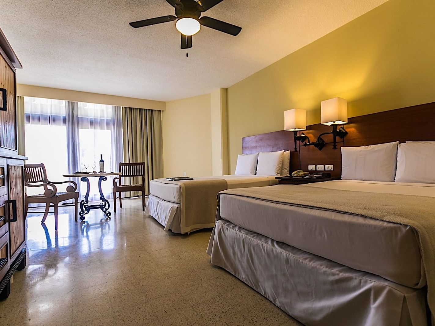 Double bed room with furniture at Pierre Mundo Imperial