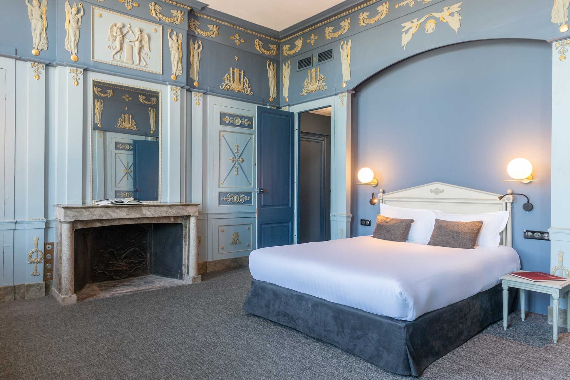 Prestige Room at Hotel Anne d'Anjou in Saumur, France