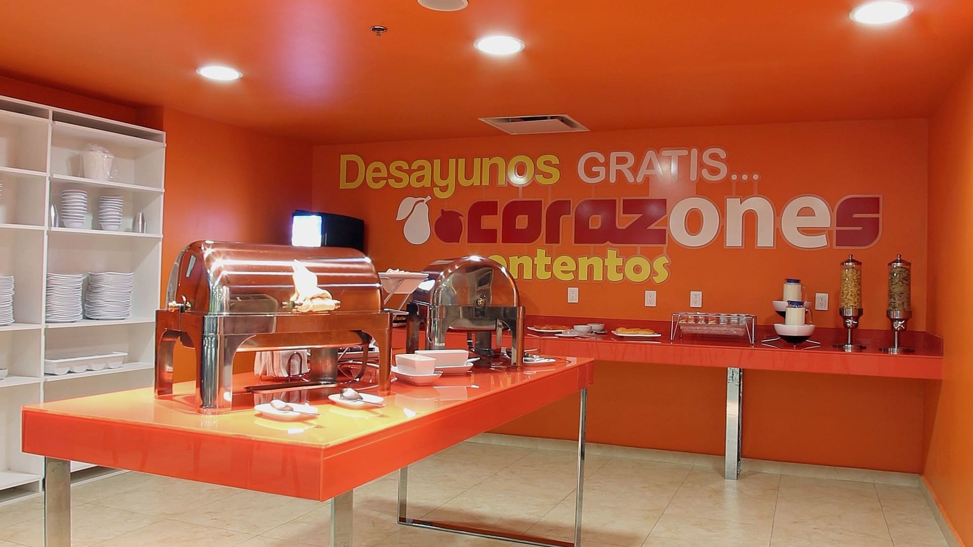 Close-up of the breakfast buffet at One Querétaro Centro Sur