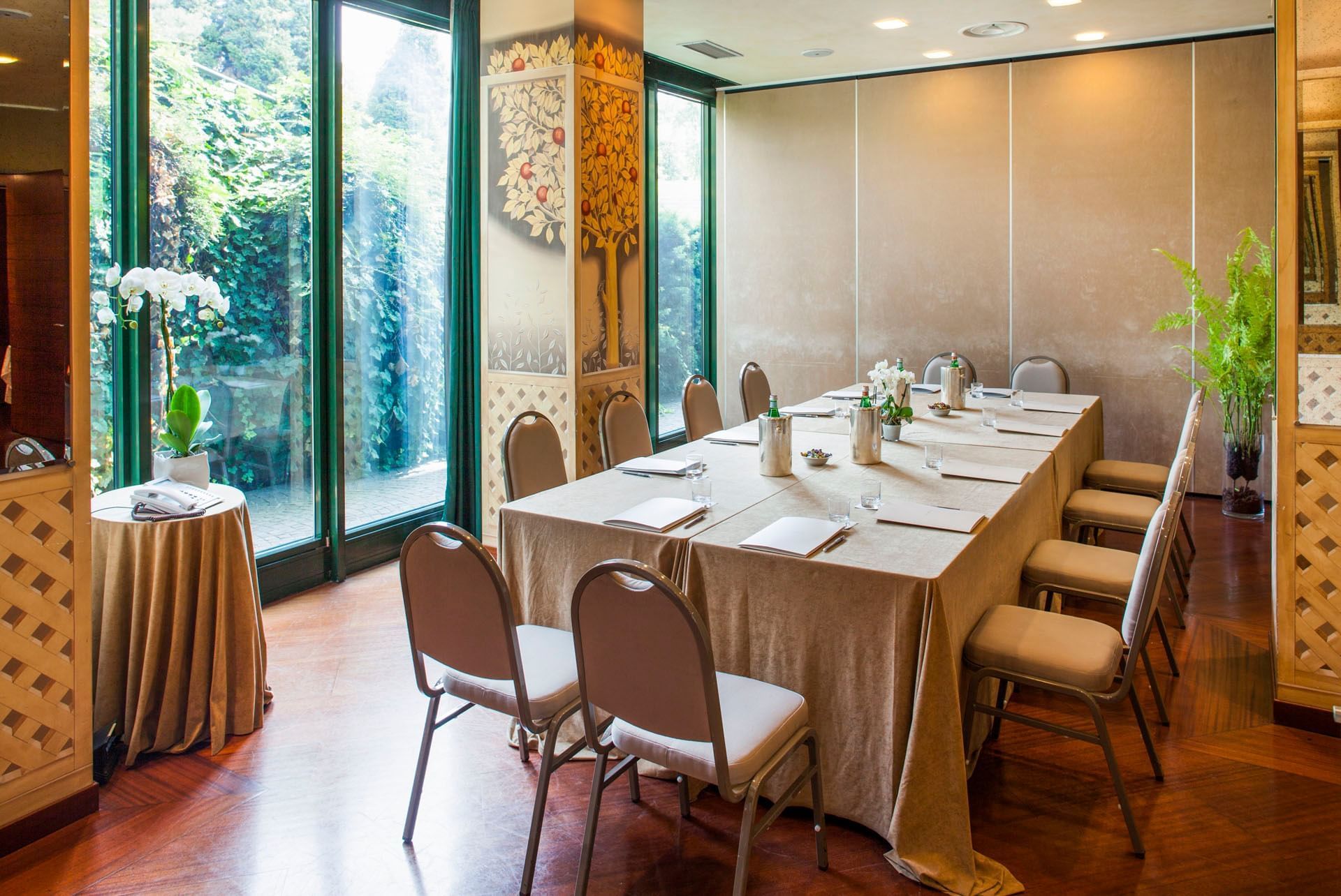 Sala meeting Cosmo Hotel Torri