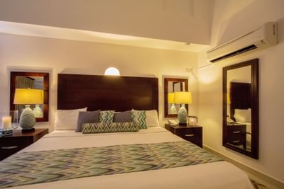 Bed in Guestroom