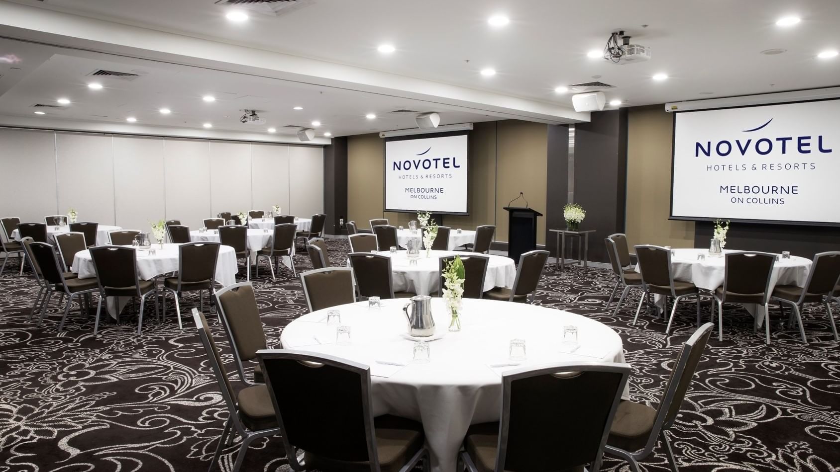 Interior of the meeting room at Novotel Melbourne on Collins