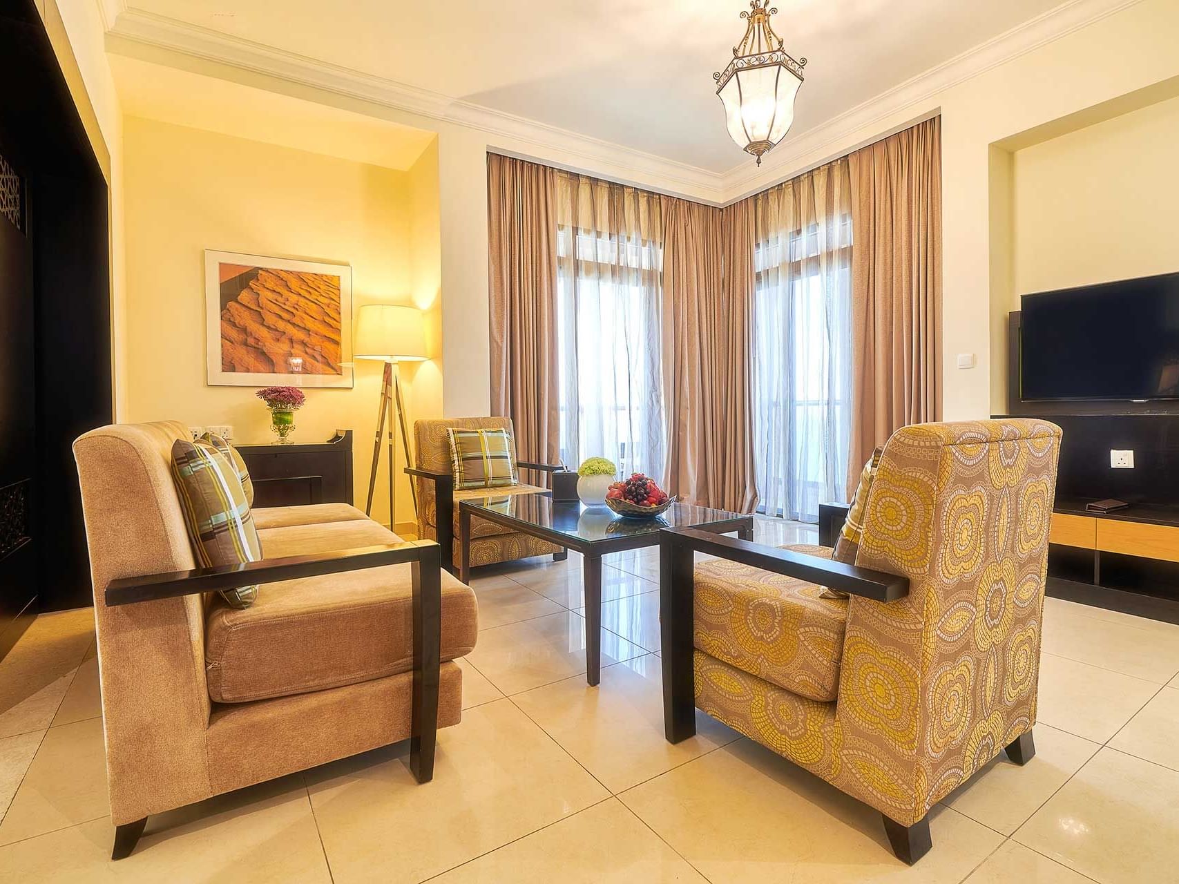Deluxe Suite at Bahi Ajman Palace Hotel