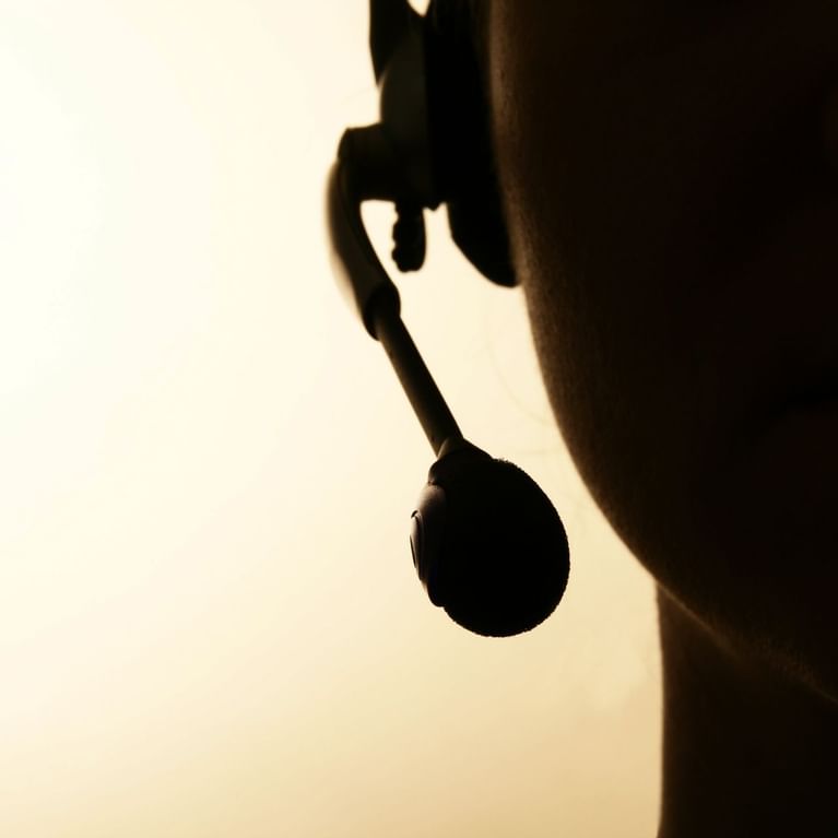 Момент обслуживания в Titanic Luxury Collection Bodrum.