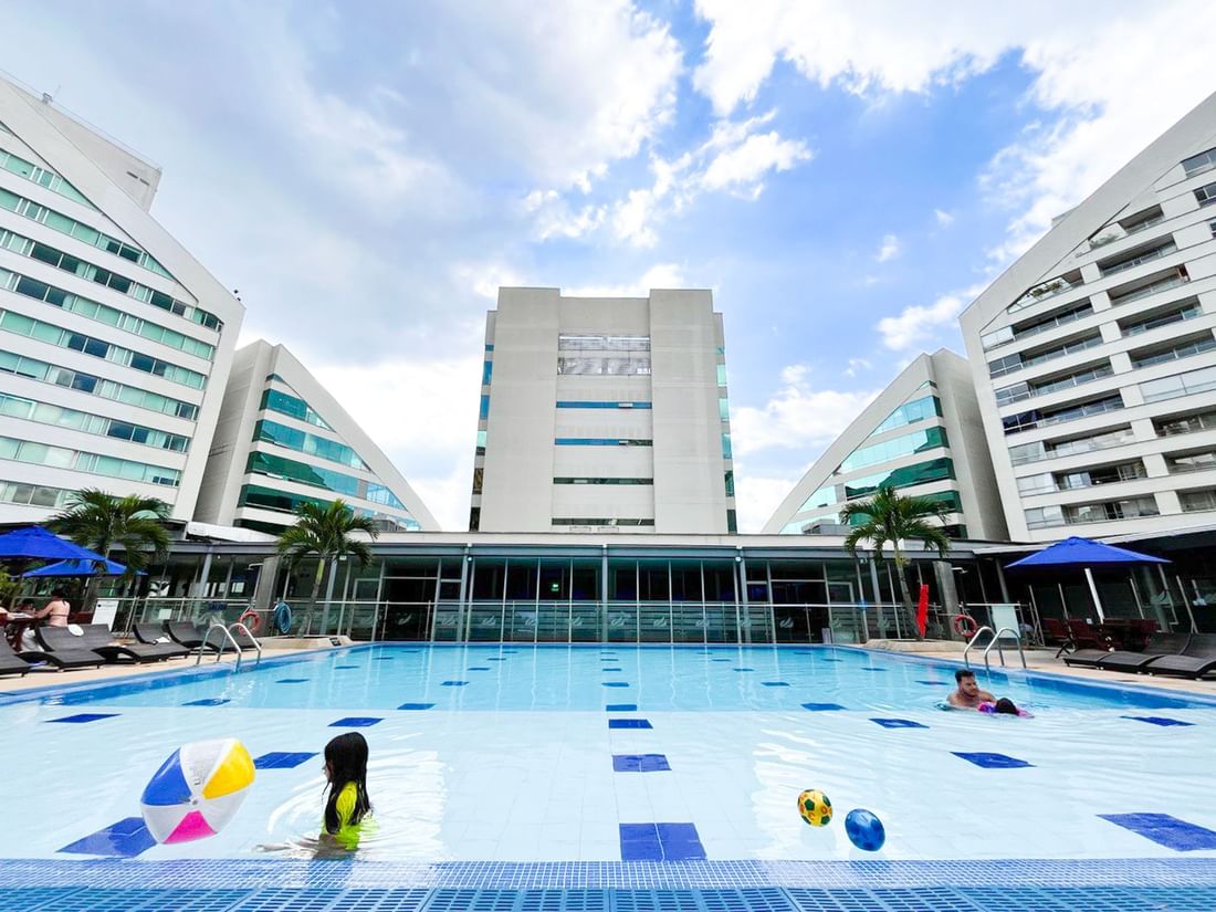 Hotel San Fernando Plaza — Pool