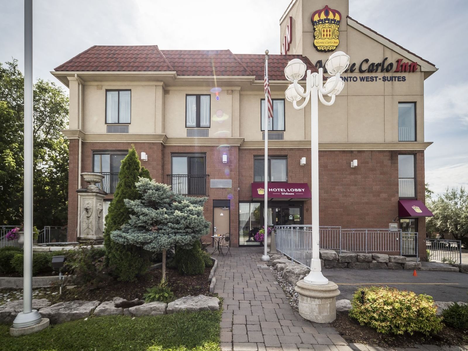 Exterior View - Monte Carlo Inn Toronto West