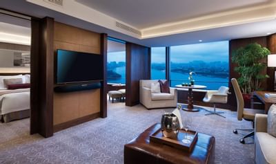 Livingroom area in Deluxe Room at White Swan hotel