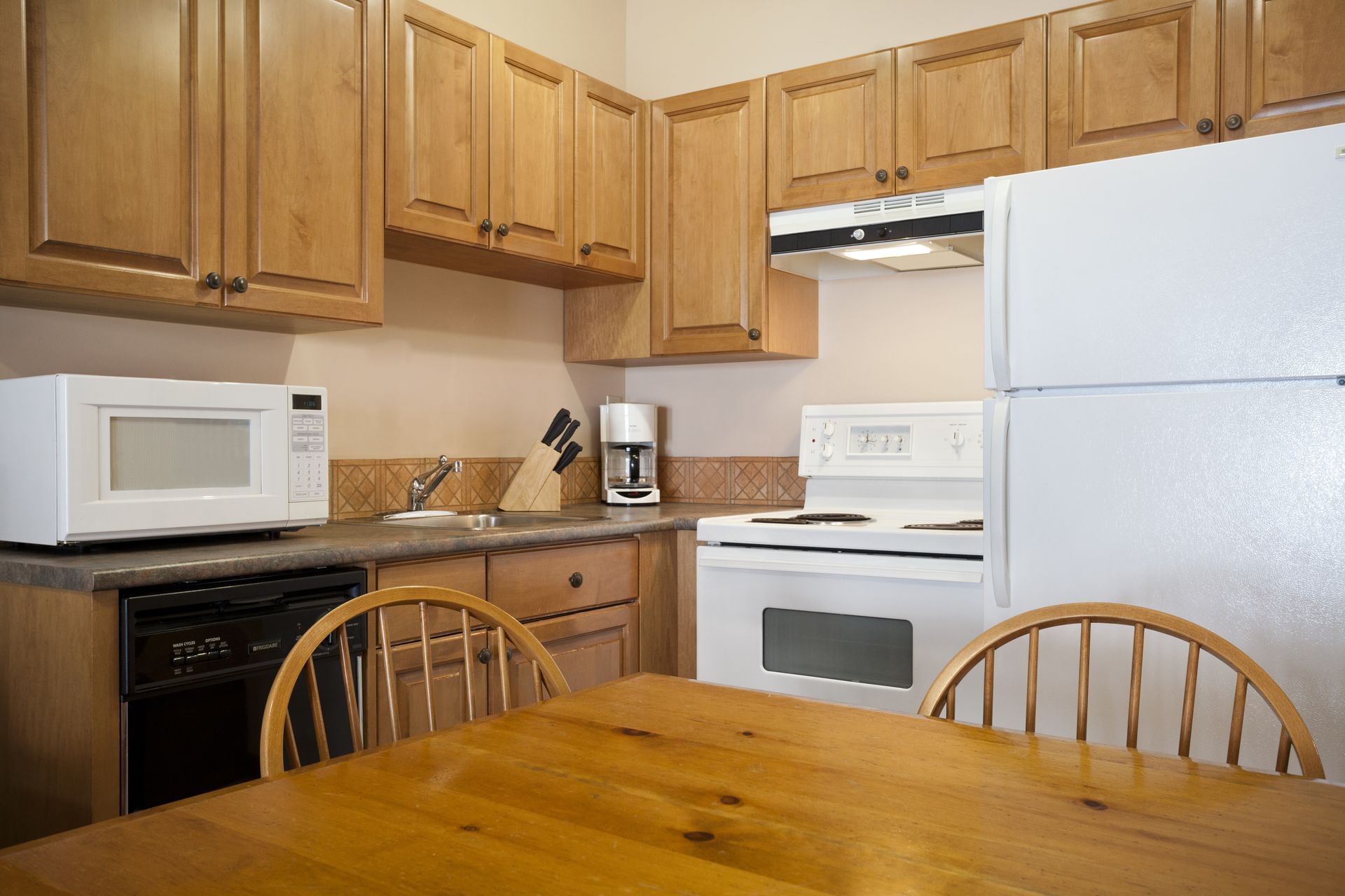 Coast Sundance Lodge - Premium Queen Two Beds Suite(1)